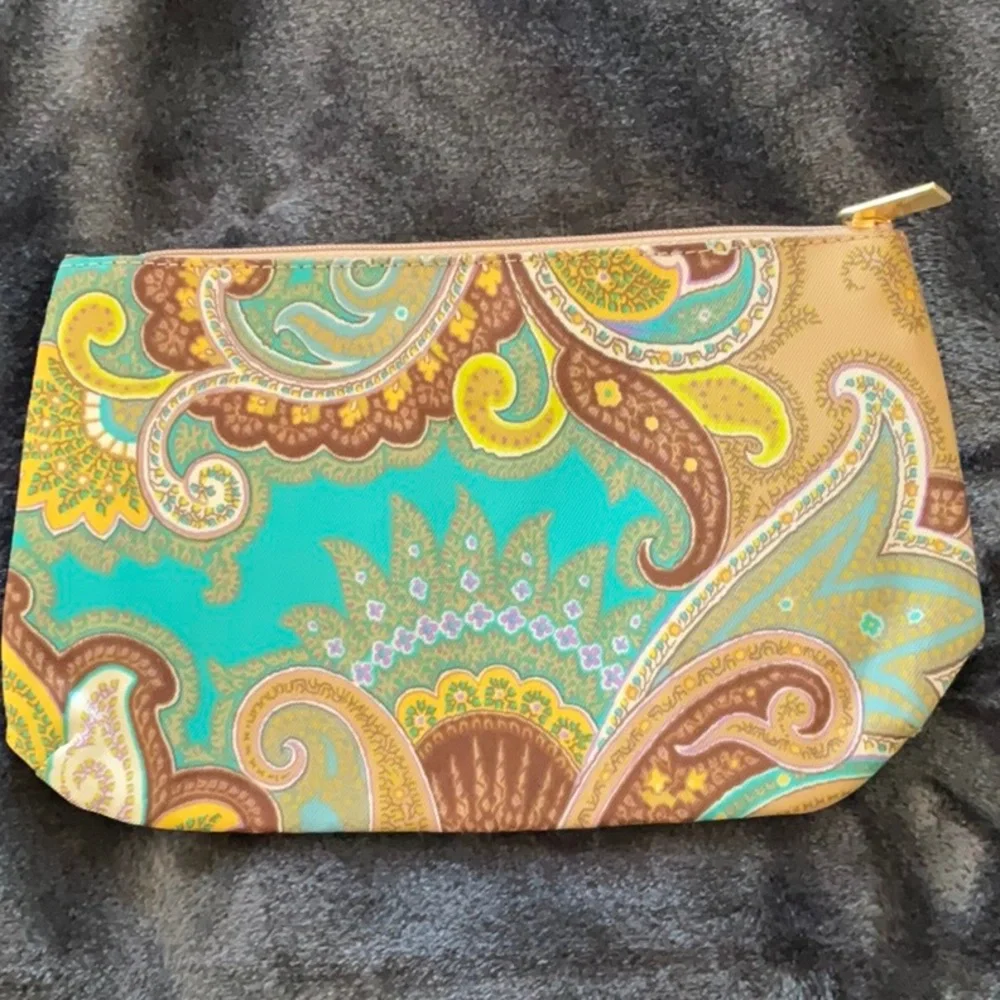 NWT small ETRO pouch paisley pattern - Picture 2 of 3